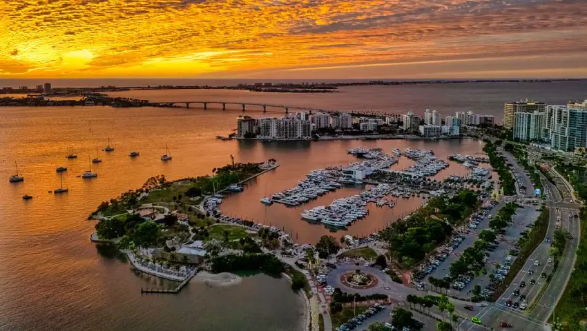 black car service in Sarasota designed for refined travel solutions