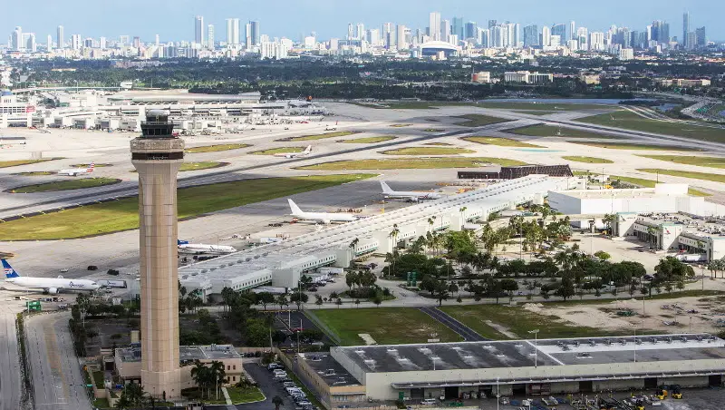 Premium Tampa to MIA Airport Car Service